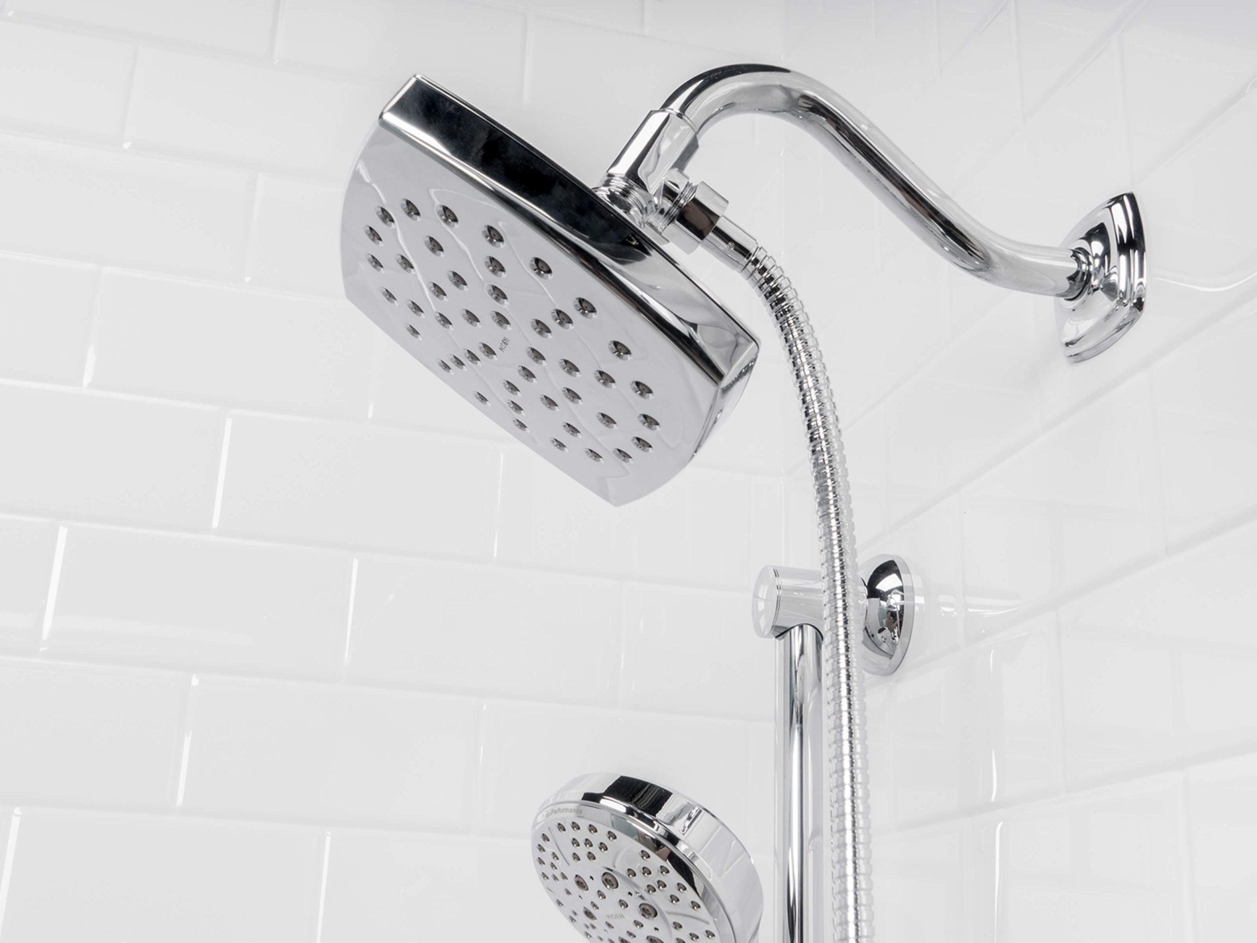 https://www.bathfitter.com/wp-content/uploads/2020/09/faucet-shower-straight-view%402x-scaled.jpg