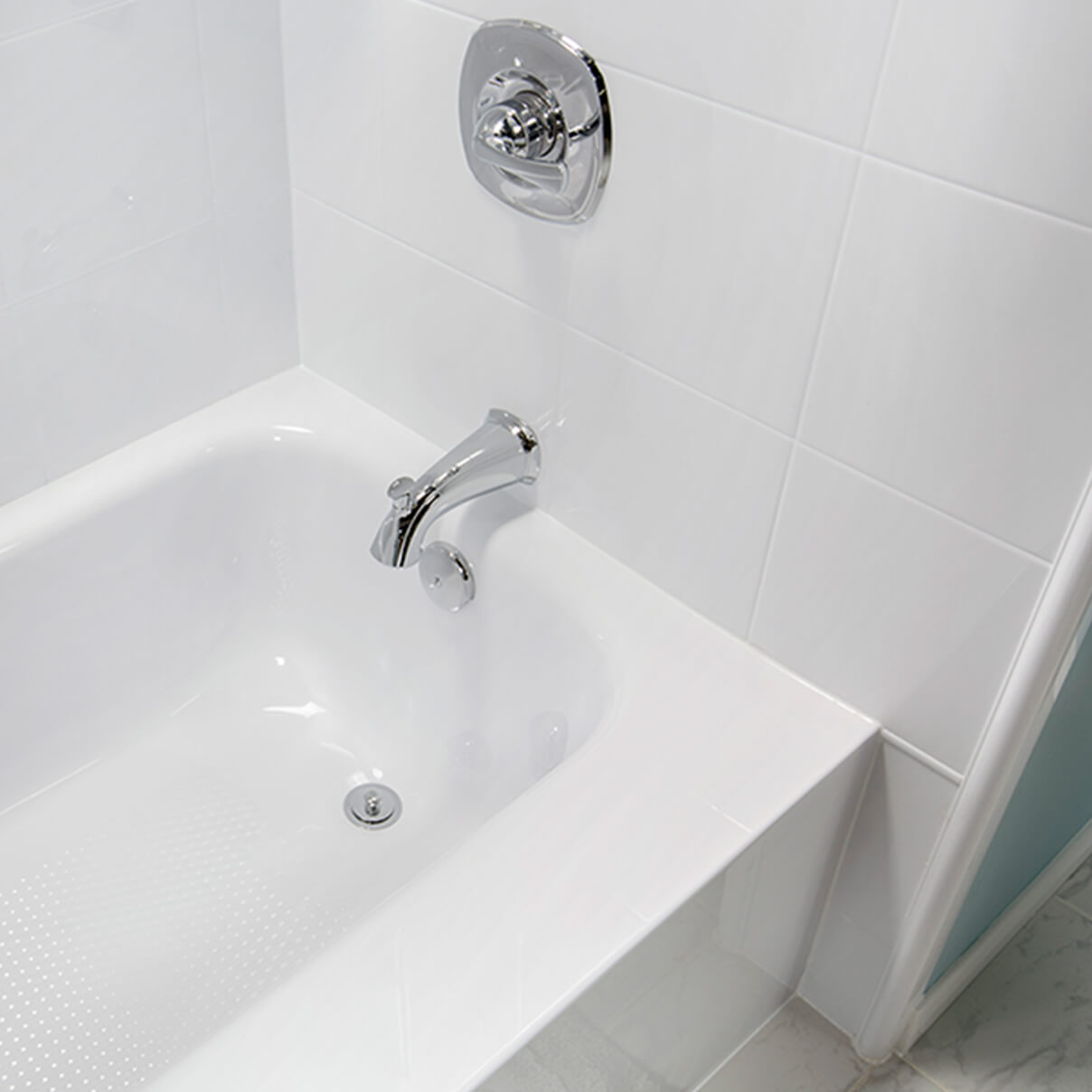 The Main Types of Bathtub Liners for Remodeling